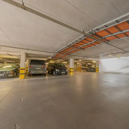 Apartamento Skyline Penthouse With Sunset Views, Jacuzzi & Free Parking *